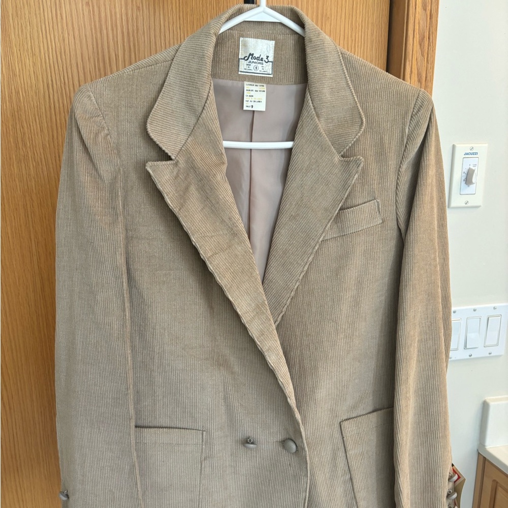 NEW MODE 3 JUNIORS Corduroy - Size 9